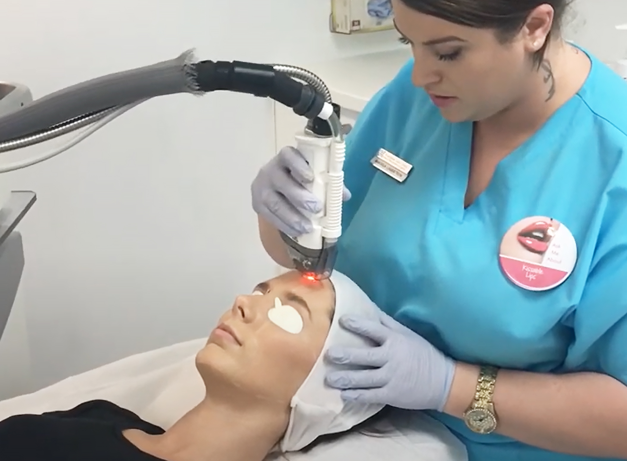 Fraxel Laser Skin Treatment - Remove Wrinkles, Scarring & Pigmentation